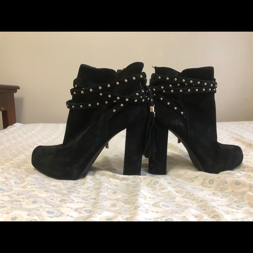 Jessica Simpson heels